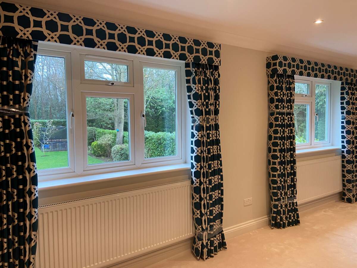 Curtains with pelmets